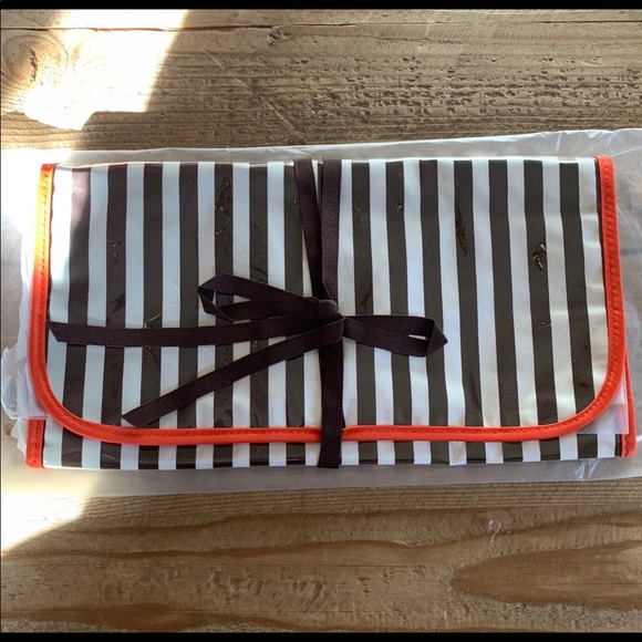 henri bendel Handbags - SOLD⭐️HB Centennial Stripes Jewelry Roll⭐️